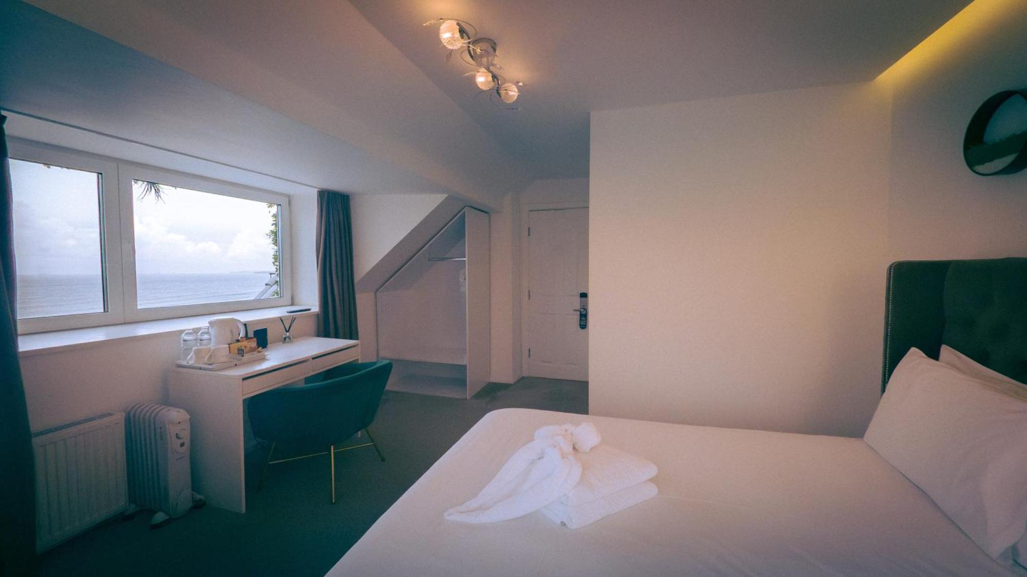 Oyo Newquay Beach Hotel Экстерьер фото