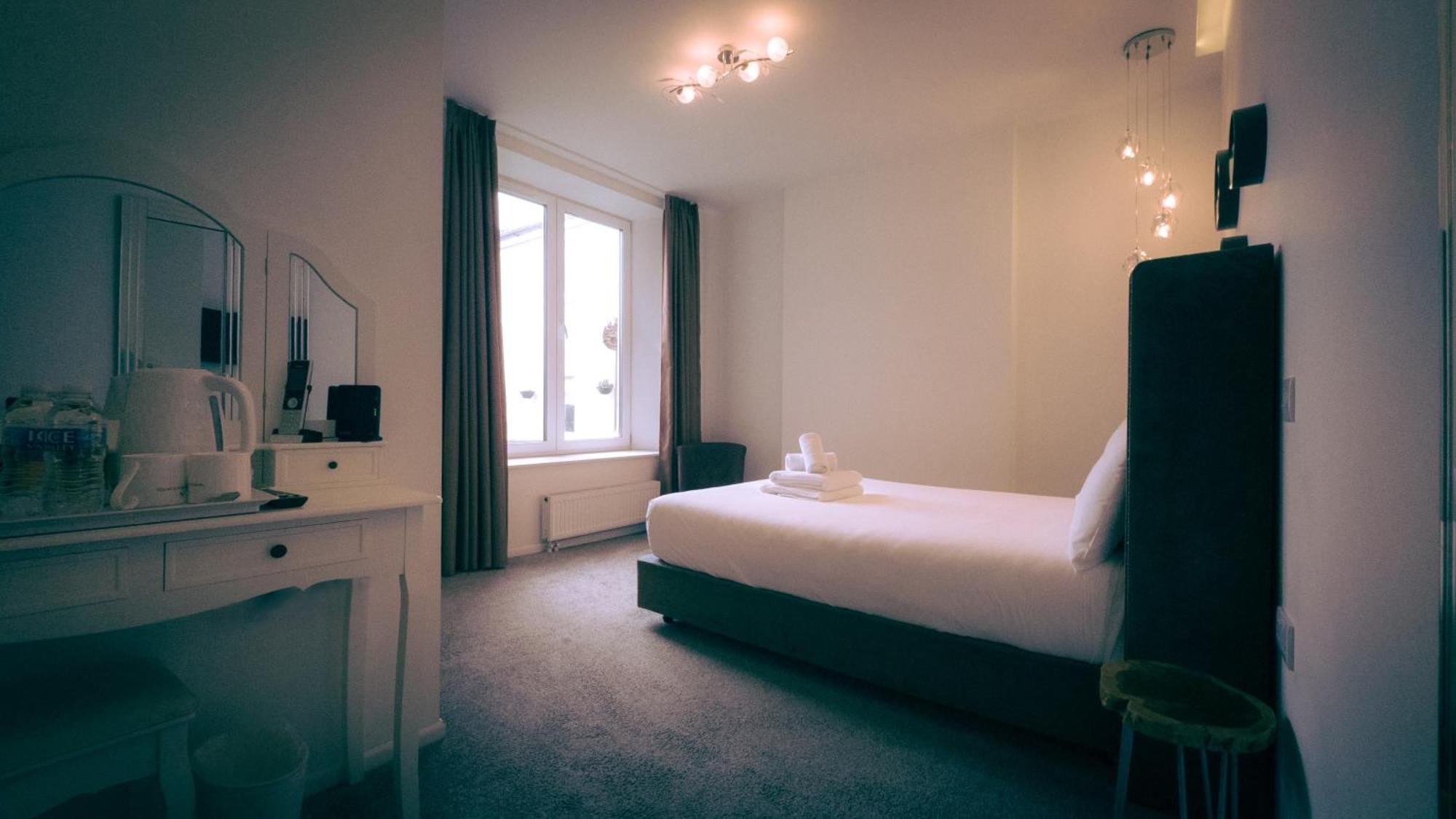 Oyo Newquay Beach Hotel Экстерьер фото